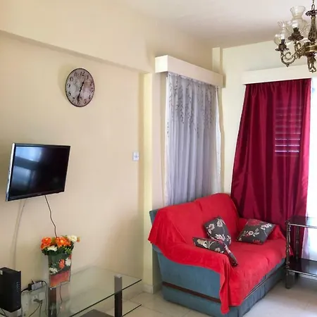 Nice And Cozy Flat Near The Sea * 拉纳卡