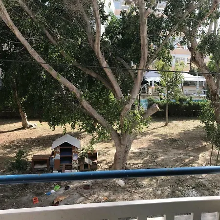 Nice And Cozy Flat Near The Sea Appartement Larnaca